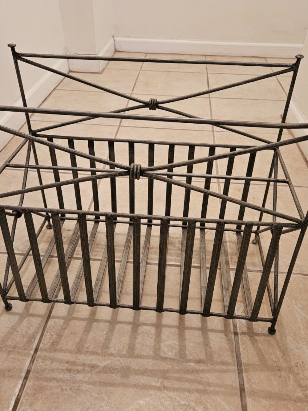 Metal Magazine Rack - Picture 2 of 5